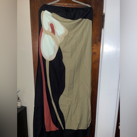 Jaime Abstracted Floral Print Elasticated Off Shoulder Vacation Loose Maxi Dress - Picture 2 of 4